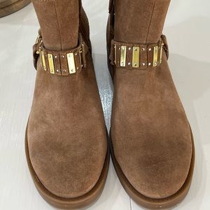 Tan boots